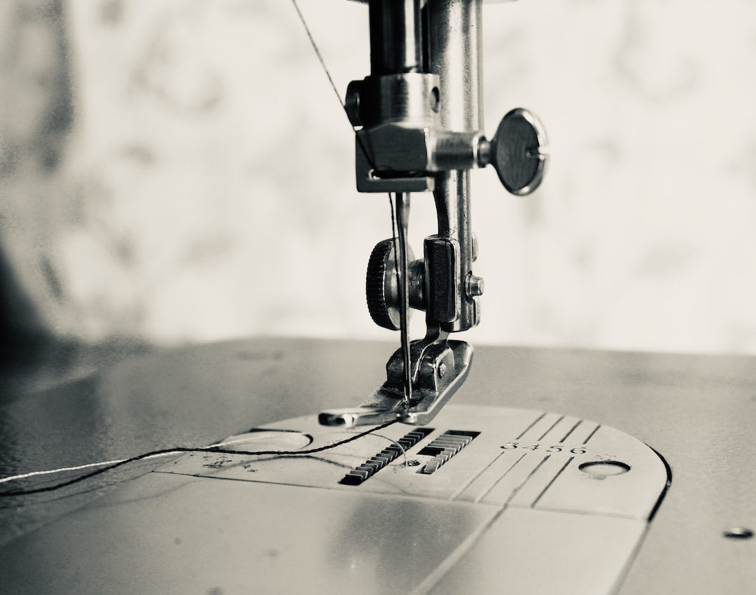 Choosing the Right Sewing Machine: A Comprehensive Guide