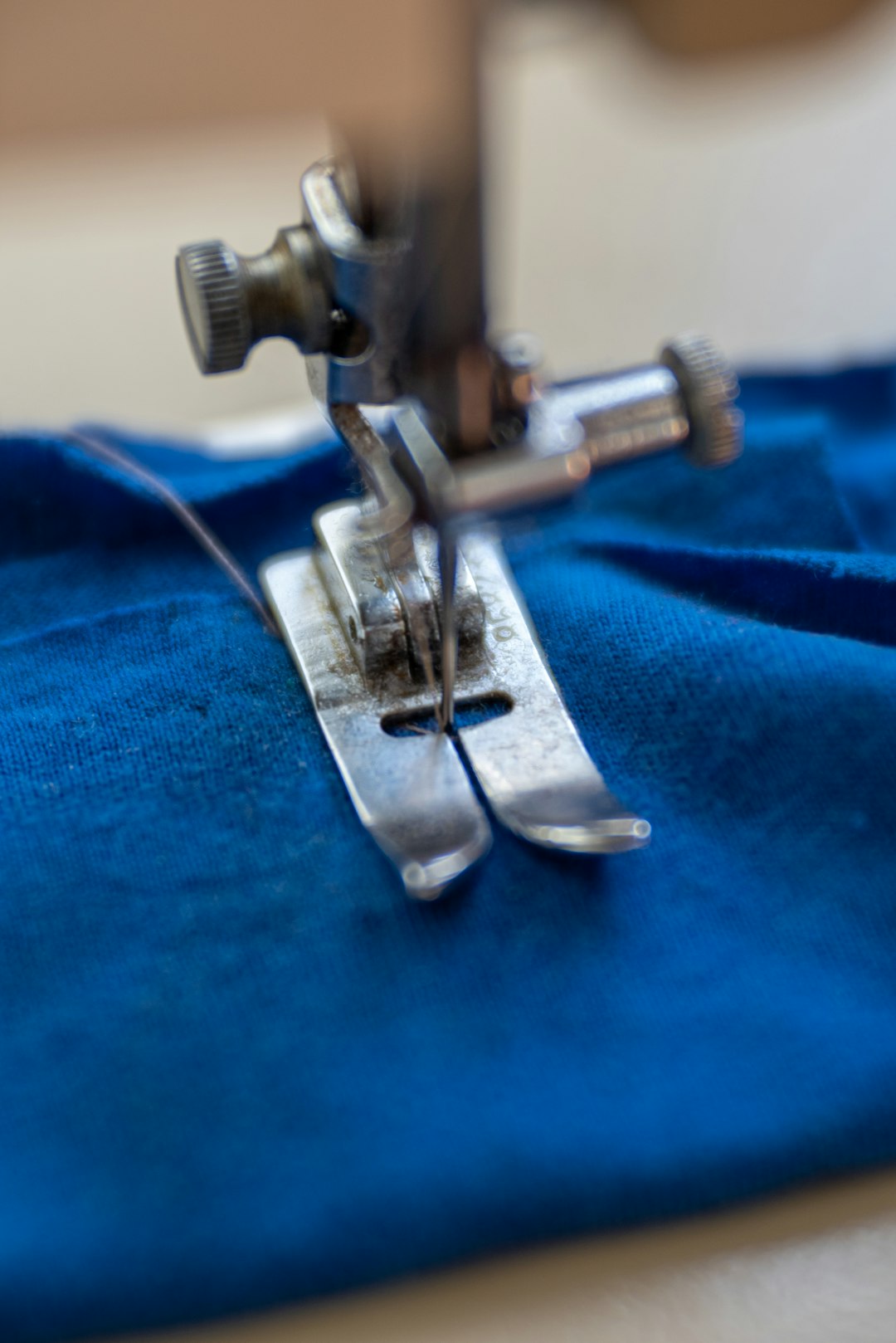 Embroidery Machine: Your Guide to Choosing the Perfect Device