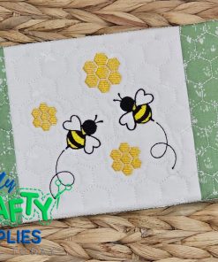 Honey Bee Mug Rug Embroidery Design (REV)