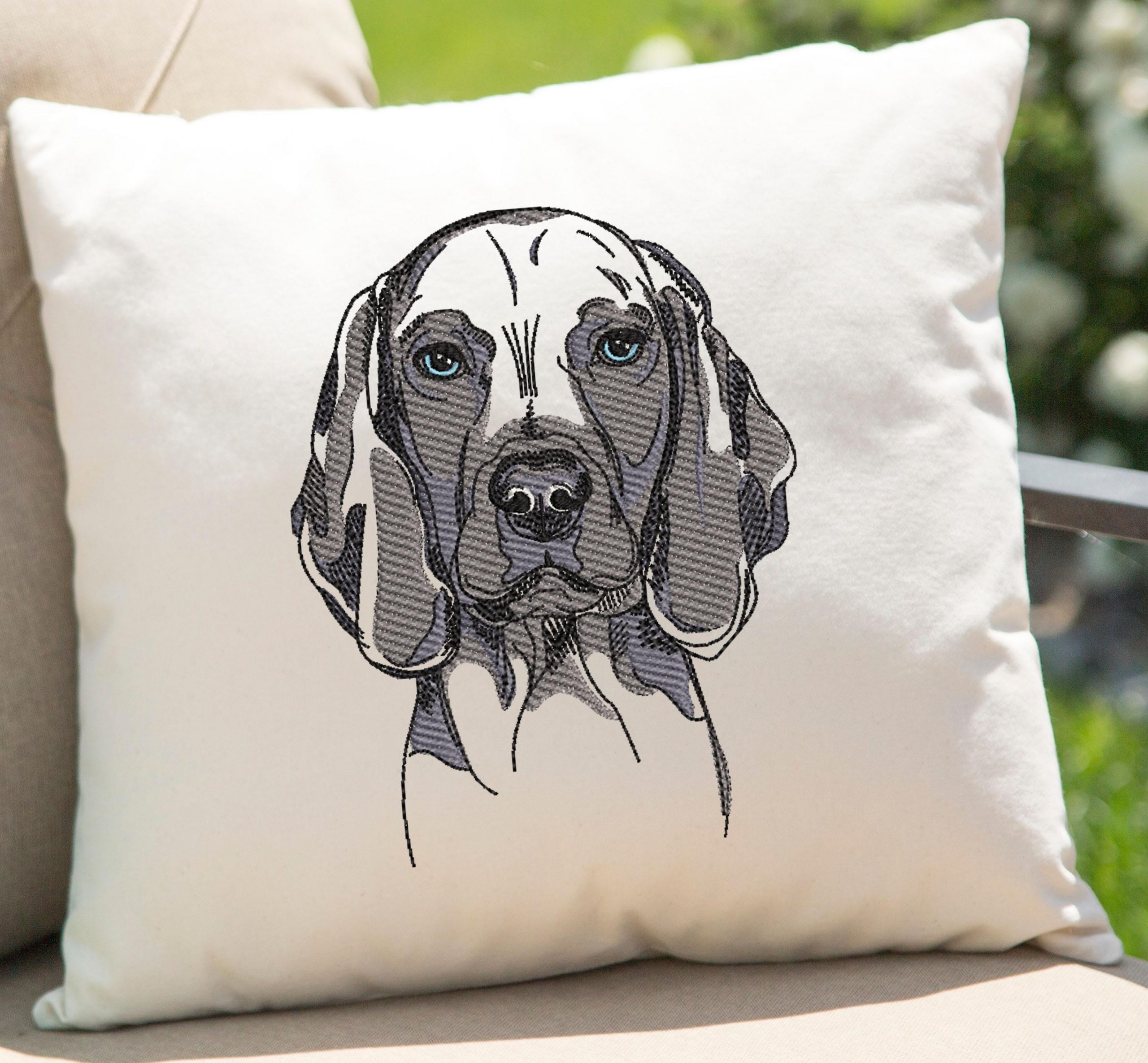 Sketch Weimaraner Embroidery Design